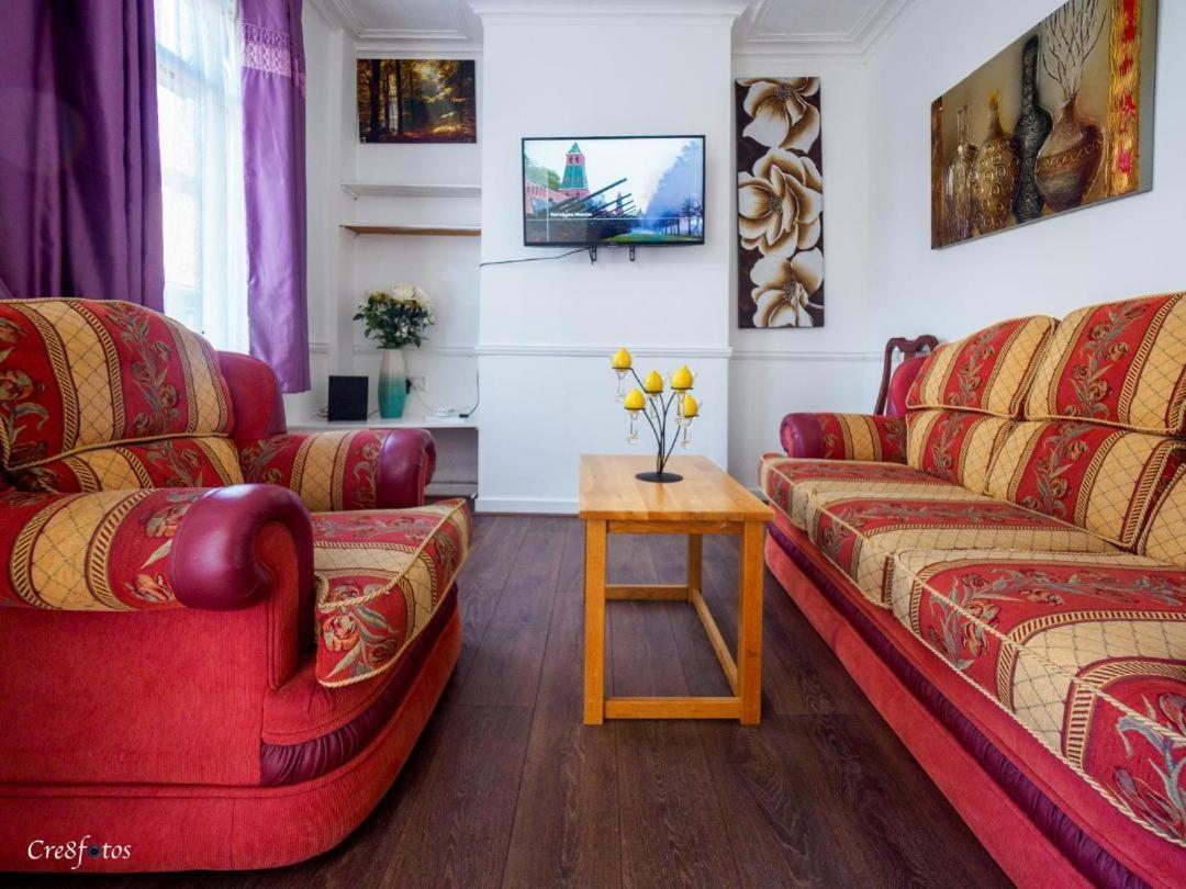 12 Cornwallis Lodge Family Room 1 Stoke-on-Trent ภายนอก รูปภาพ