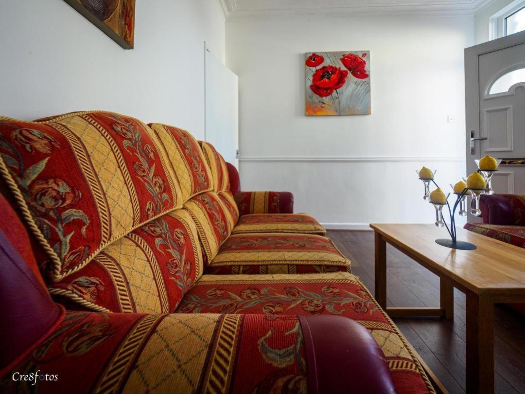 12 Cornwallis Lodge Family Room 1 Stoke-on-Trent ภายนอก รูปภาพ